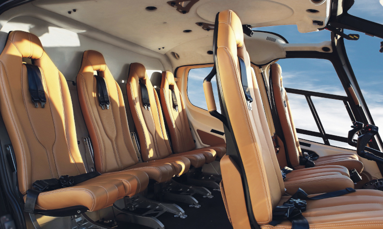 h130-b4-helicoptero-interior-06